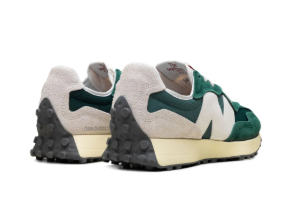 New Balance 327
